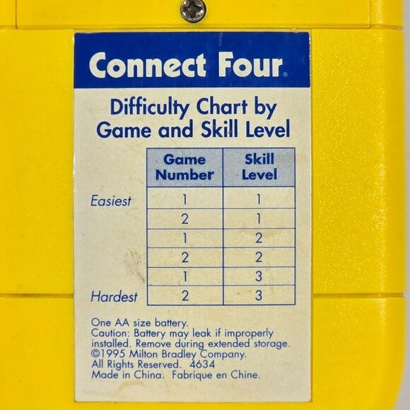 Connect Four Handheld Electronic Game Milton Bradley Travel 1995 Connect 4 WORKS - Picture 8 of 10